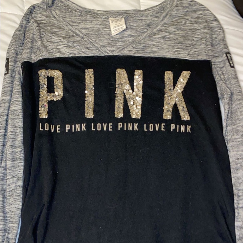 VS Pink long sleeve top! (used like new)